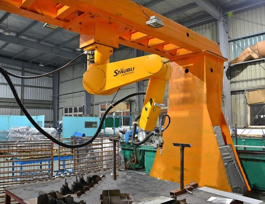 龍門(mén)倒裝機(jī)械手激光切割機(jī)